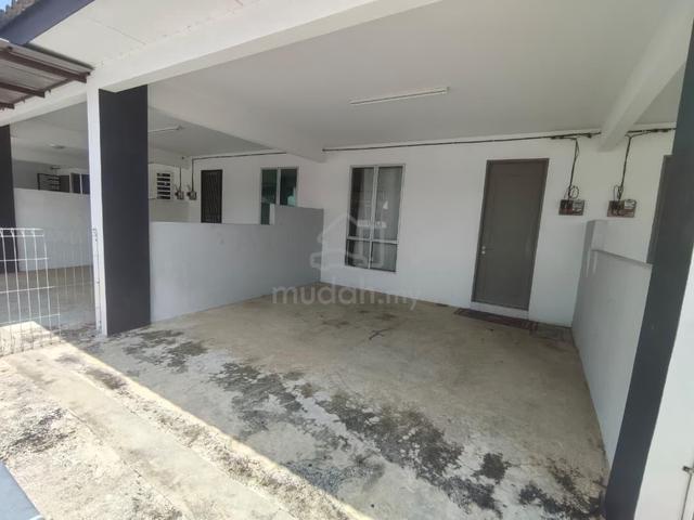 Double Storey For Rent @ Seri Iskandar 1