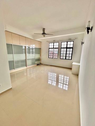 Putra Indah Condominium 4