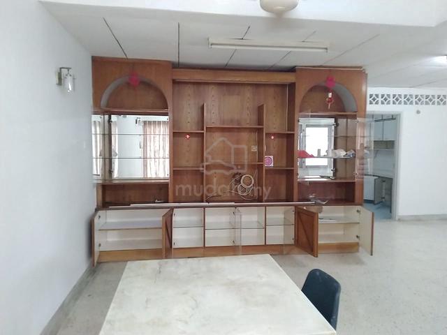 Spacious 2 Storey Terrace House @ Taman Setia, Klang for sale 1