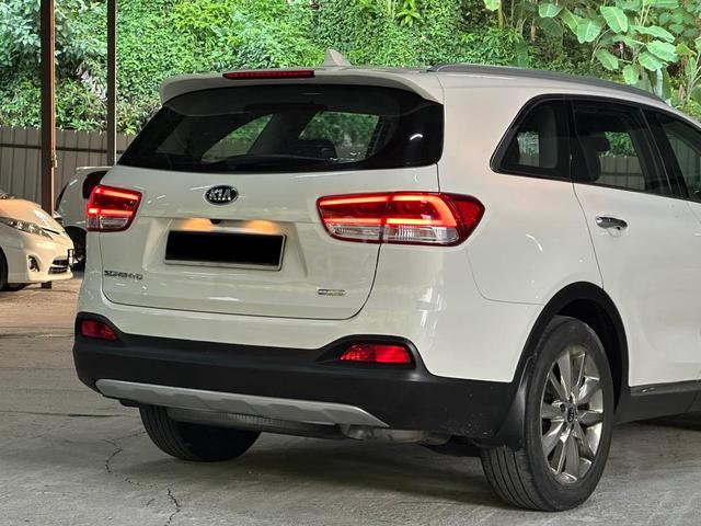 Kia SORENTO 2.2 TURBO (A) FULL LOAN ! - 4