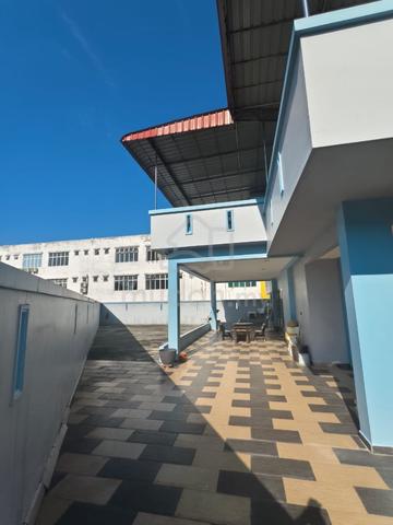 Nusa Sentral 🔥 Corner Lot Unblock View Renovated Unit 2 Storey House 1