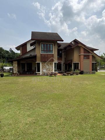 Corner Lot 2 Storey Semi-D @ D'Puncak, Bukit Jelutong For Sale. 1