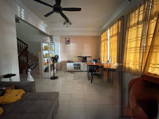 Bukit Indah 19 Double Storey house Fully Extended Unit 1