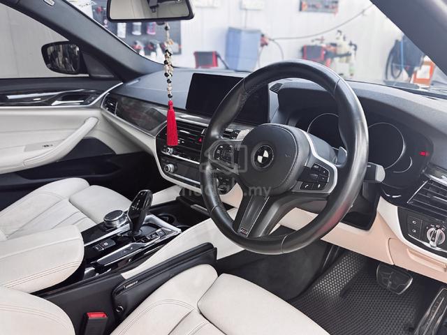 Rare white interior BMW 530I Japan Full spec - 5