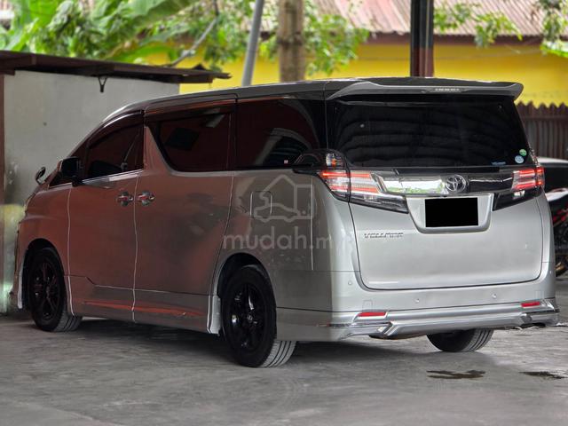 (Loan Kedai) 17/22 Toyota VELLFIRE 8Seater 2.5 (A) - 5