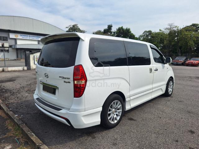 2011 Hyundai GRAND STAREX 2.5 ROYALE (A) - 3
