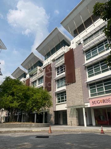 Laman Seri Business Park ( Partially Furnished Office Lot - Block 4 ) 1