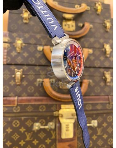 Carousel Image