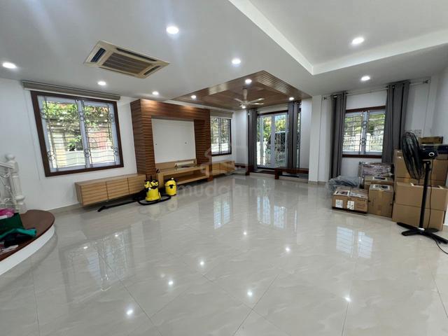 Batu Ferringhi Freehold Bungalow Land 6986sqft Fully Renovated  1