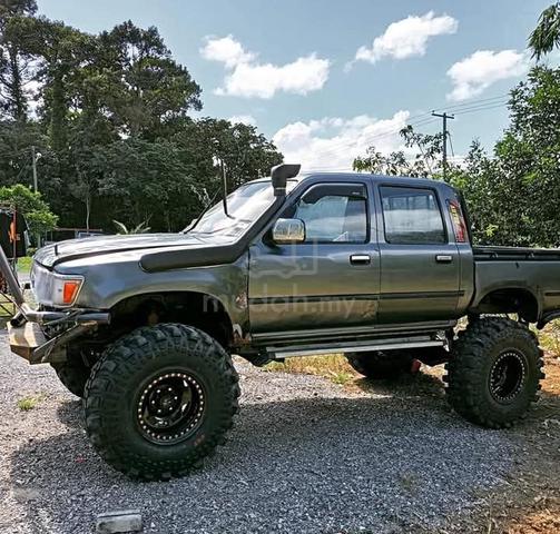 1995 Toyota HILUX LN 65 2.5 SINGLECAB 5 SPEED (M) - 1