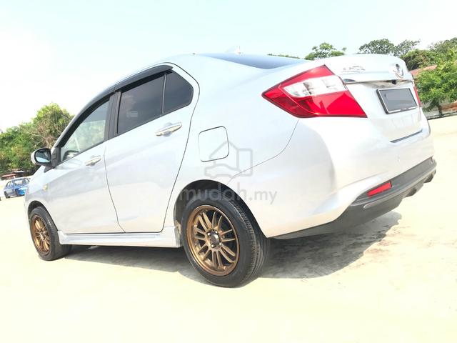 Perodua BEZZA 1.0 GXTRA(A)LEATHER SEAT/16"CE SPORT - 4