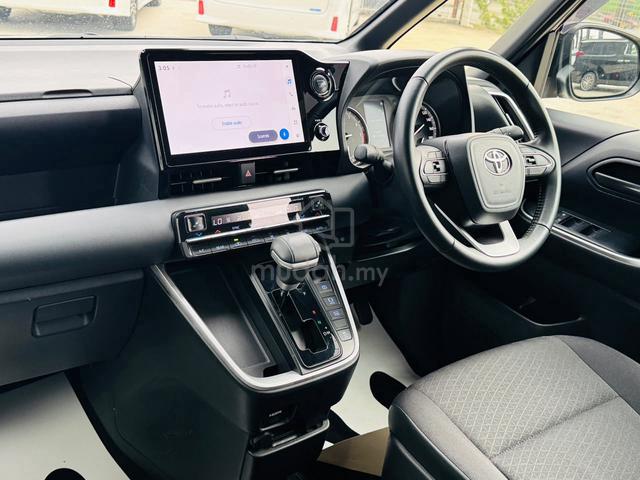 New Model Toyota Noah 2.0 SG 8-Seater - 5