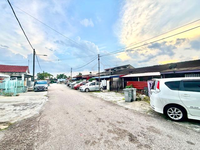 Bandar Baru Uda, Perling Single Storey 3 Room Full Loan Unit For Sale 1