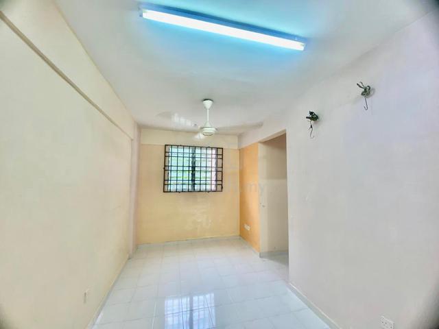 Pinang Emas Flat 1
