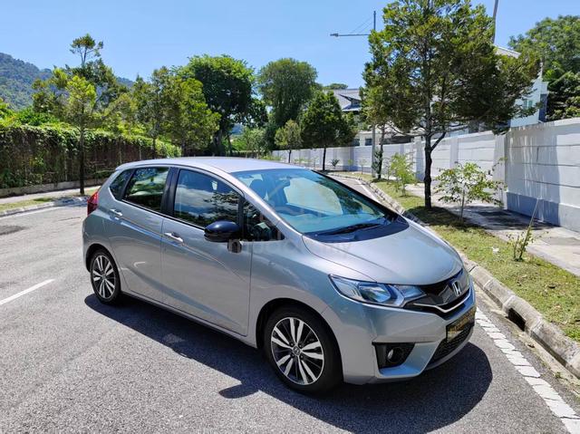 2016 Honda JAZZ 1.5 V (A) - 4