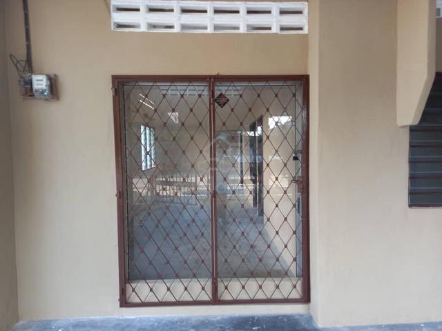 Rumah Sewa Taman Desa Aman, Teluk Intan (END LOT) 3