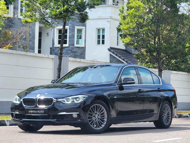 NOV 2017 BMW 318i (A)F30 CKD New Facelift 1 Owner - 2