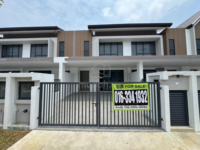 [20x70] 2 Storey Terrace House, Blooming, Kota Emerald, Rawang 1