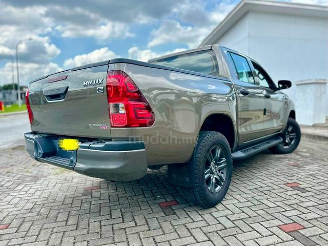 Toyota HILUX 2.4 E (A) Full loan, Year 2021. 4x4 - 2
