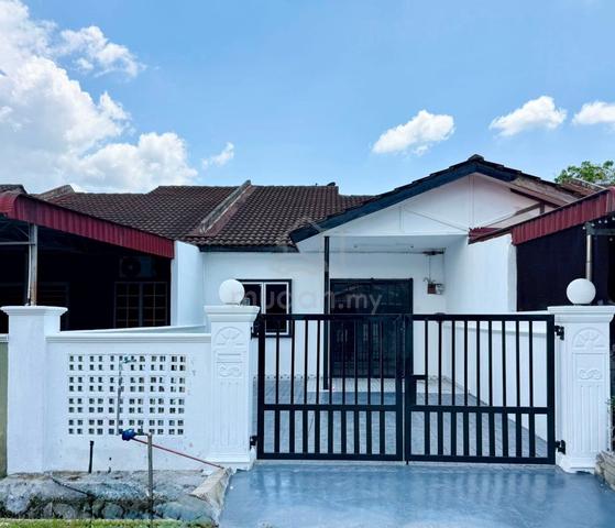 FULLOAN!! RENOVATED!!Single Storey Jalan Widuri, Bukit Sentosa ,Rawang 1