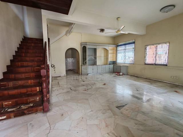 Below Market Value 50k!Double Storey Corner Lot @ Taman Medan Convent 1