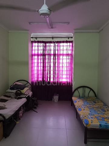 bilik master perempuan sek4 1