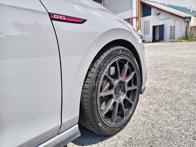2023 Volkswagen GOLF 2.0 GTI IQ DRIVE (FWD) (A) - 5