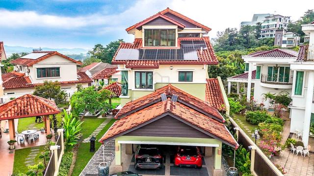 HUGE 3 Storey Bungalow Putra Residence @ Bukit Rahman Putra, Sg Buloh 1