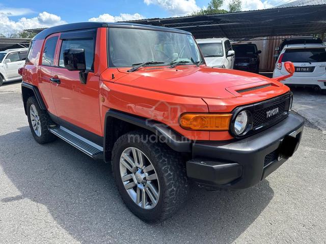 2011 Toyota FJ 4.0 CRUISER (A) - 1