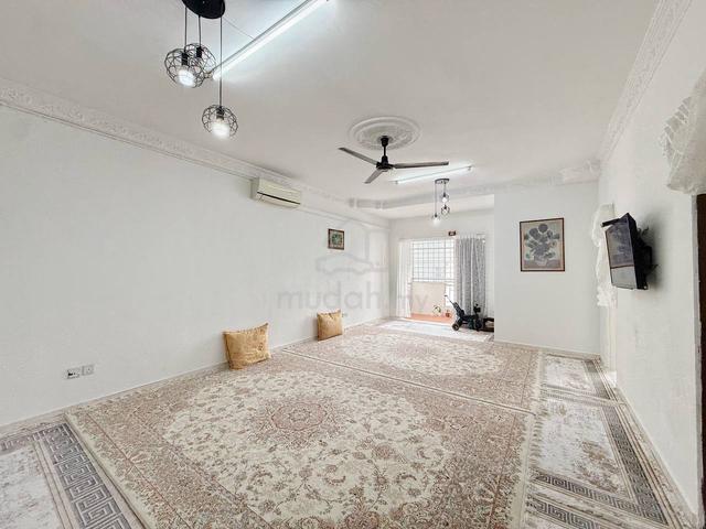 Merdeka Villa 1