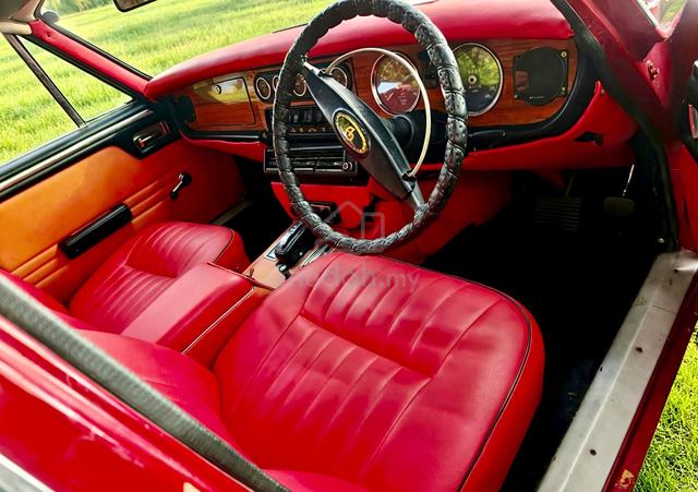 Daimler LIMOUSINE 55 yr vintage 2.5L new engine - 5