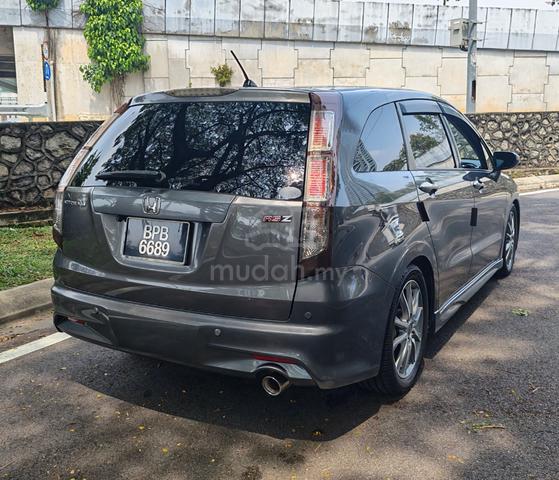 BLACKLIST LON 2013 Honda STREAM 1.8 I-VTEC RSZ (A) - 4
