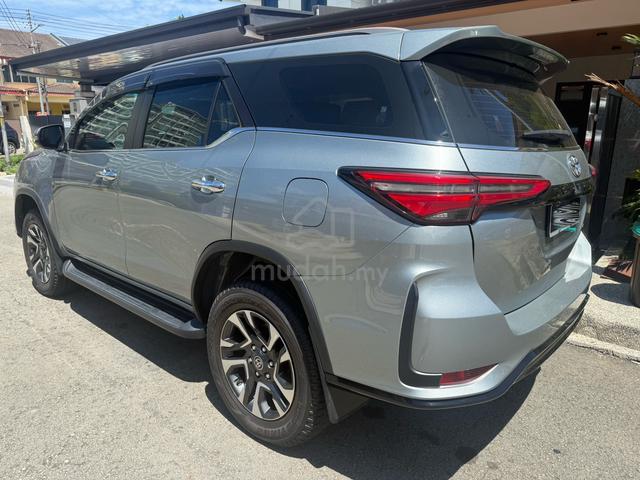 2022 Toyota FORTUNER 2.8 VRZ (Direct Owner) - 2