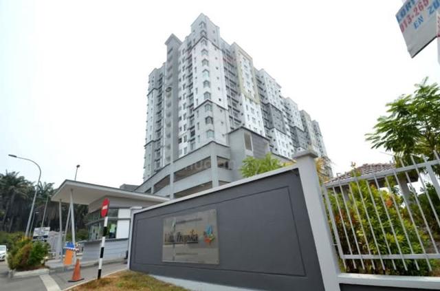 Room For Rent At Villa Tropika Bangi Near UKM 1