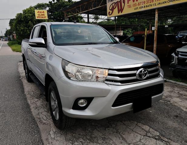 Toyota HILUX 2.4L(A)REVO D/C G VNT 4wd 4X4 pickups - 4