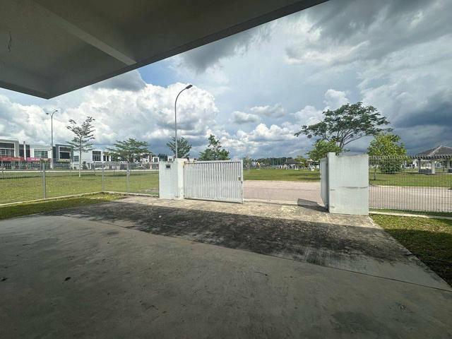 Amber Hills @ Kangkar Pulai Single Storey Cluster Corner Unblok View 1