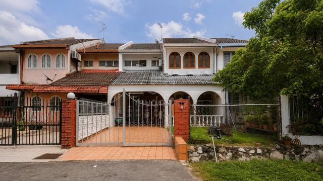 HIGH RENTAL Double Storey Jalan Rahim Kajai Taman Tun Dr Ismail TTDI 1