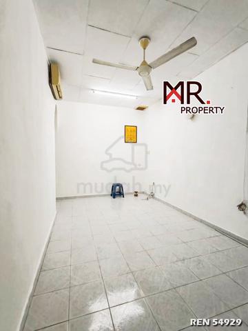 EASY ACCESS Single Storey Terrace House Taman Berangan FOR RENT 1