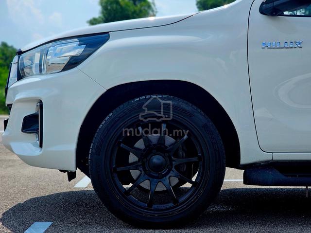 2019 Toyota HILUX 2.4 L-EDITION FACELIFT (A) - 4