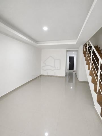Jalan Seroja 23, Johor Jaya, double Storey Low Cost, fully reno 1