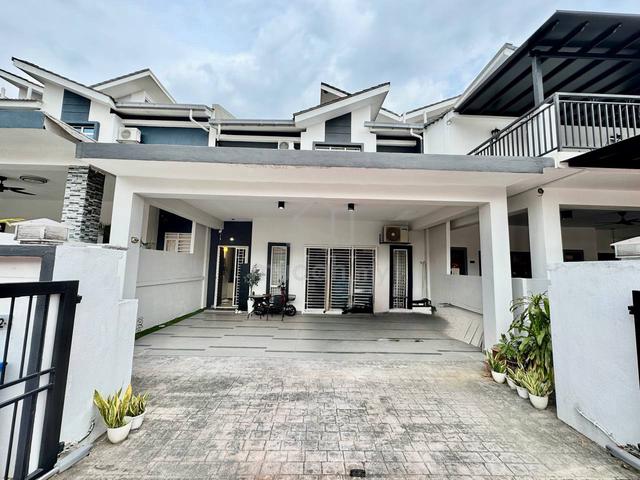 RENOVATED [28' X 80'] 2-Storey Hyperlink Terrace Arabella @ D'Kayangan 1