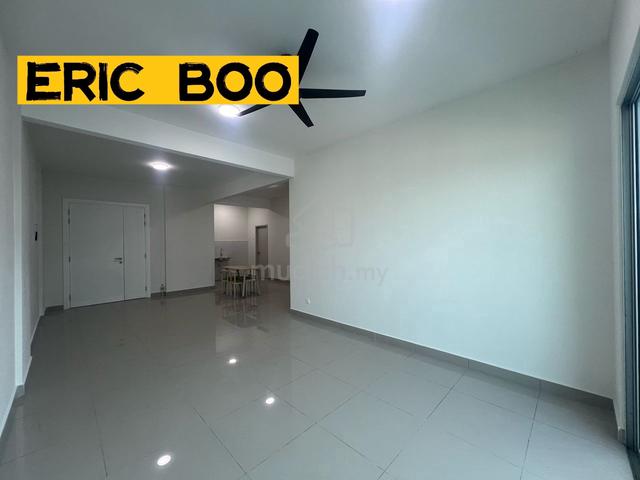 Royale Infinity Condo 1
