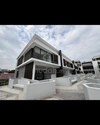 Luxury 3 Storey Villa @ Ara ville Bandar Utama Petaling Jaya for sale 1