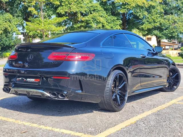 Mercedes Benz E300 2.0 AMG COUPE NEW MODEL PREMIUM - 4