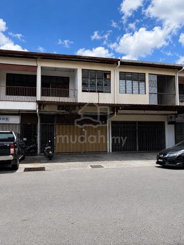 Ground Floor Shop For Rent Seri Kembangan Near main road 1700sf 1