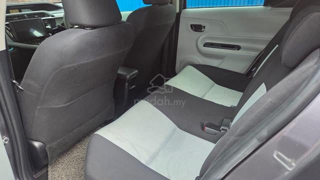 2012 Toyota PRIUS C 1.5 (HYBRID) NHP10R (A) - 5