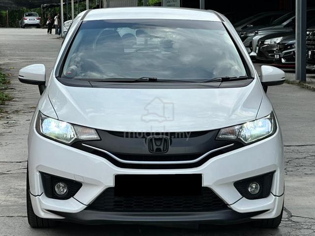 2016 Honda JAZZ 1.5 V (A) BULANAN 700 - 2