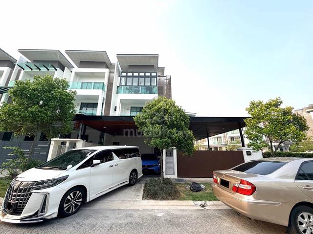 CORNER LOT 2.5 Storey Terrace Grande 2 Taman Nusaputra Timur 1