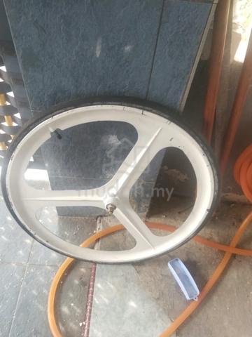 rim basikal fixie 3 batang warna putih - photo 3 of 3
