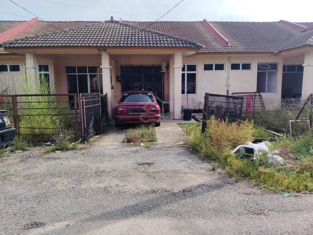 Rumah Teres, Rimbun Kisana, berhampiran Higway machang-jeli 1